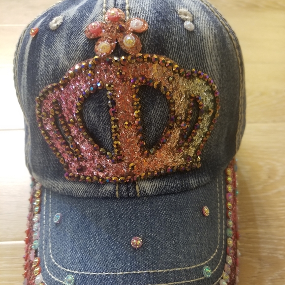 Slides - Picture 4 of 7